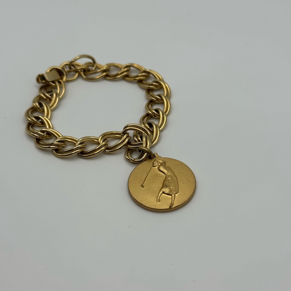 Chic Gold-tone Bracelet with Engraved Pendant
